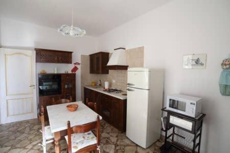 Appartamento Adelaide Marina Di Pescoluse Bagian luar foto